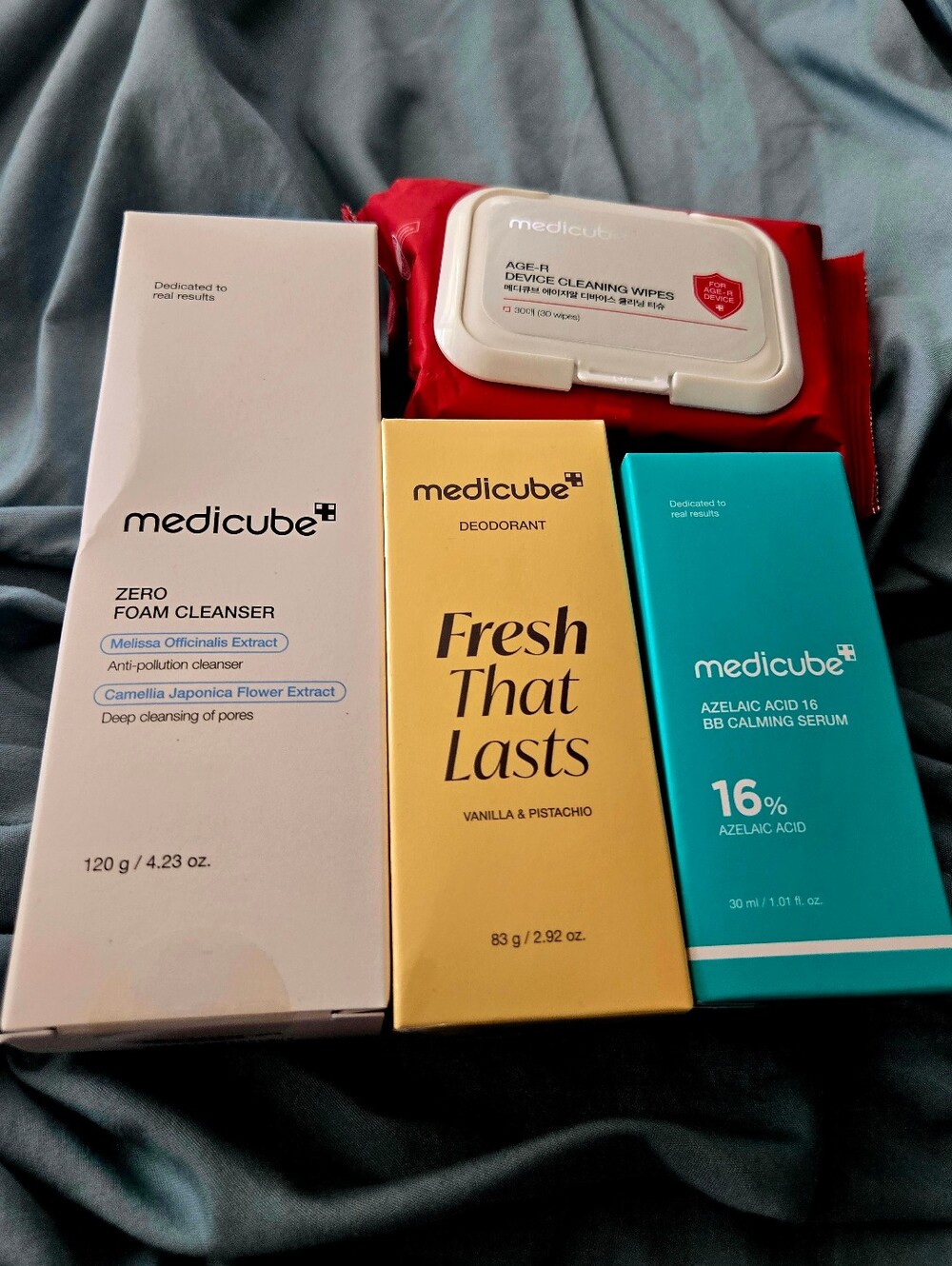 Medicube Women Skincare Set - Unopened